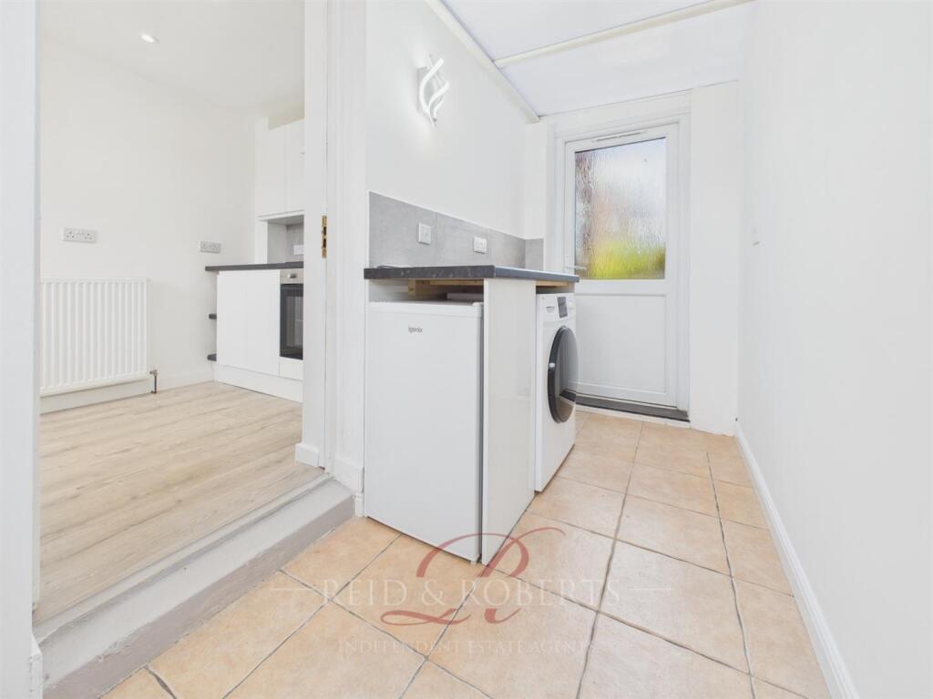 House in Chester, Holywell - View 5