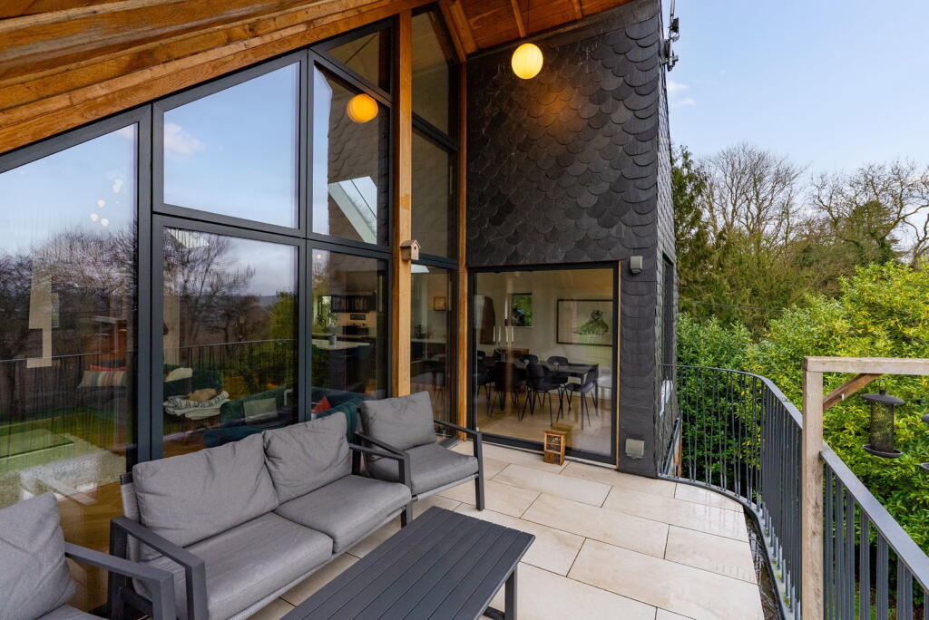 House in Uttlesford, Saffron Walden - More