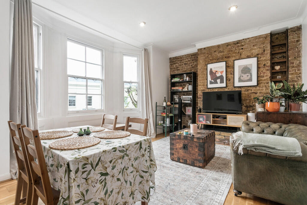 Apartment in London, Stoke Newington - View 2