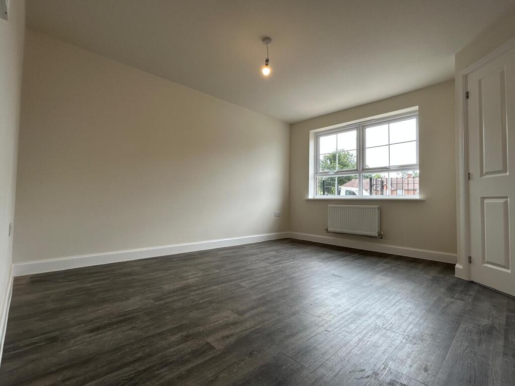 Hyron Close, Birmingham photo 3