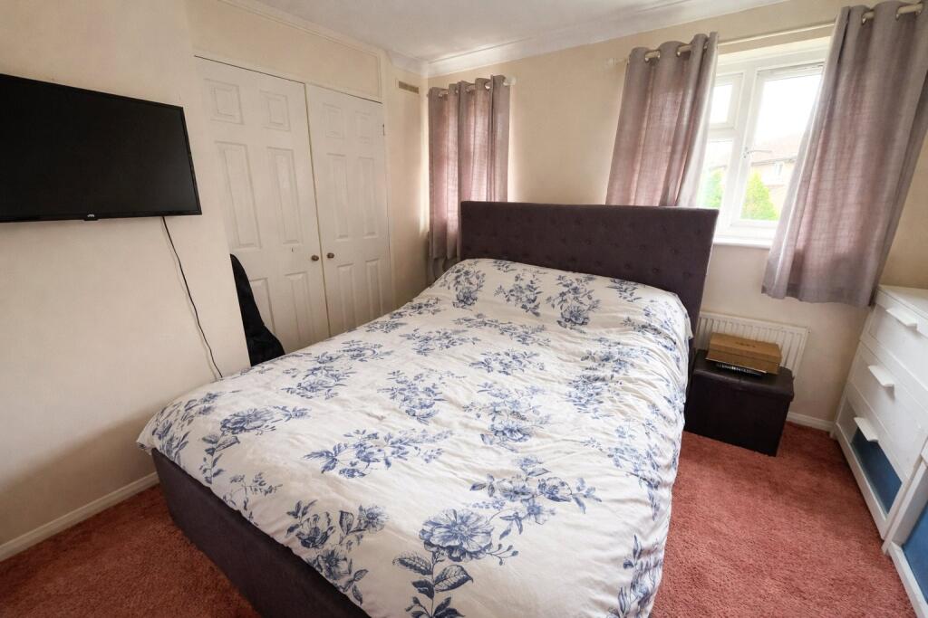 Aintree Drive, Waterlooville, Hampshire, PO7 photo 5