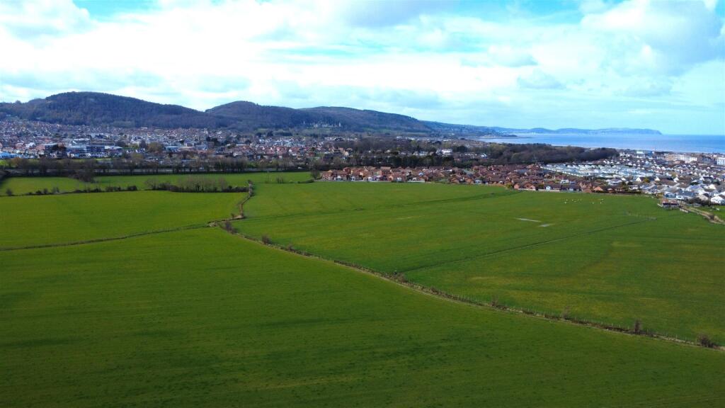 Main image of property: 31.81 Acres, Abergele