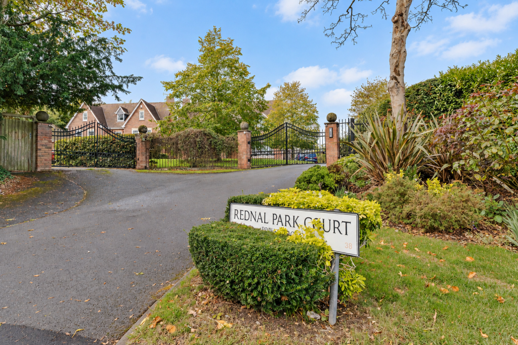 House in Birmingham, West Midlands - View 2
