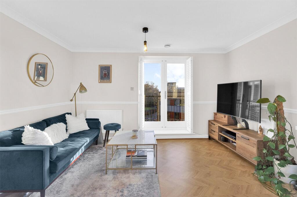Island Row, E14 - View 2