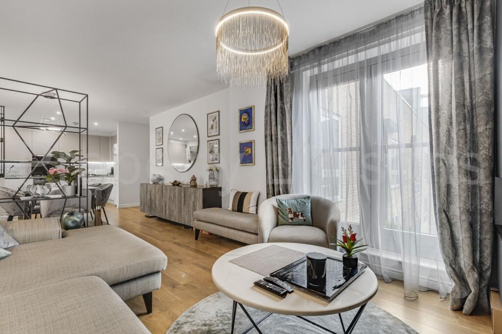 Main image of property: John Bowles Court, London, E1W