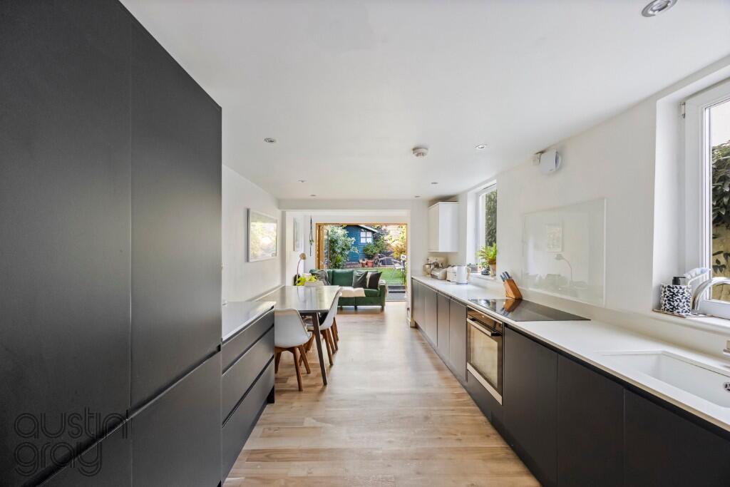 Loder Road, BN1 photo 2