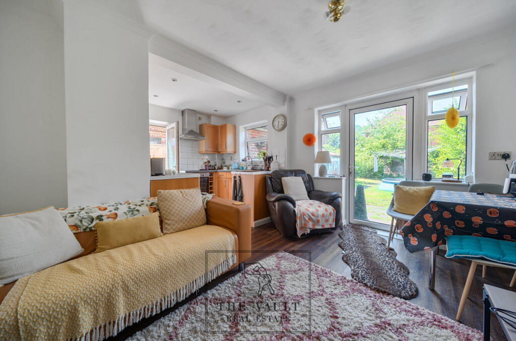 House in Guildford - View 4