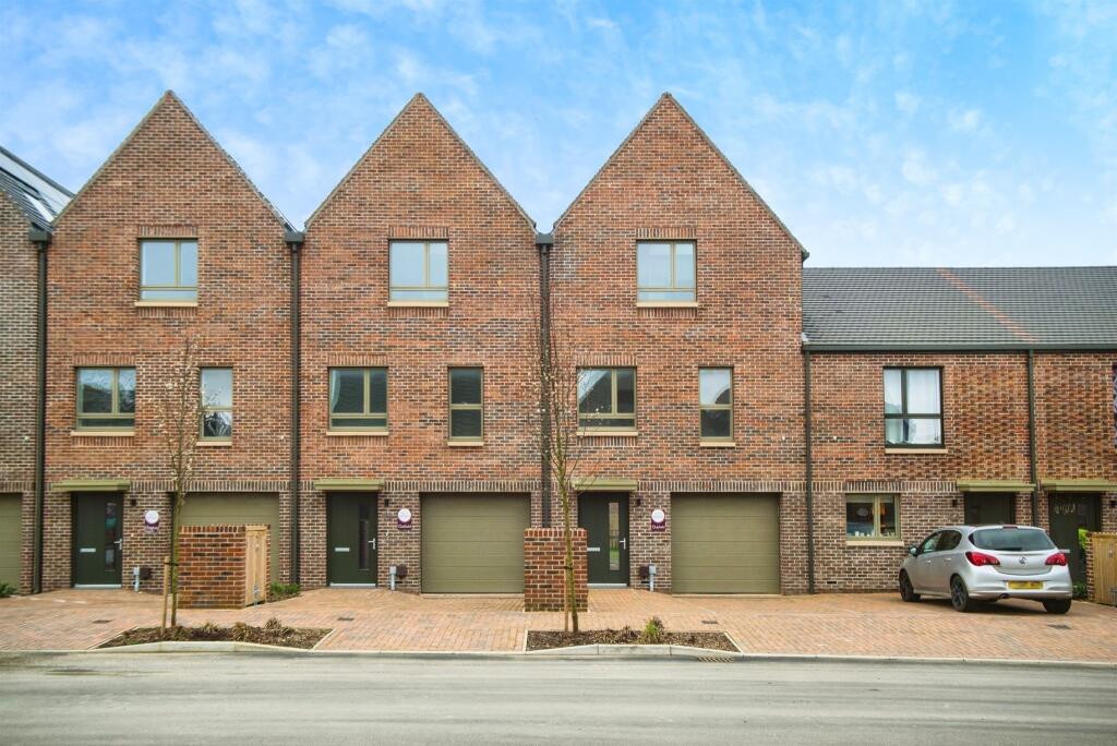Main image of property: Oakfield, Plot 66, Swindon