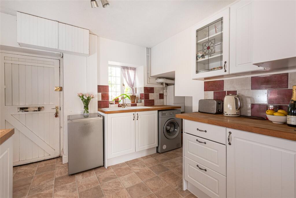 House in Northampton - View 5