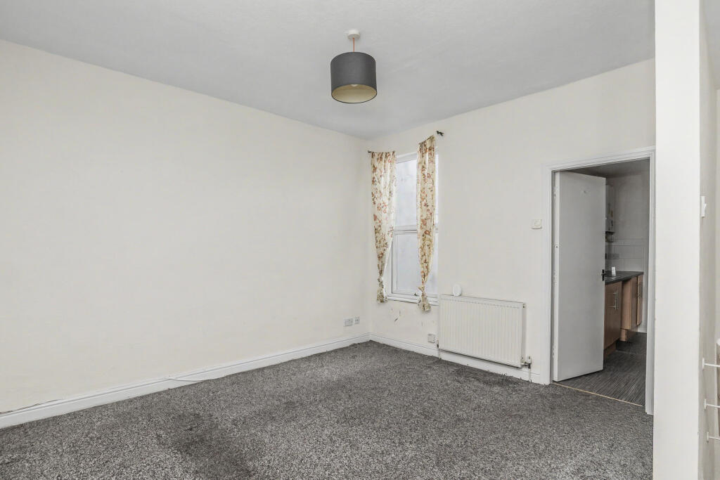 Apartment in Blackpool - More