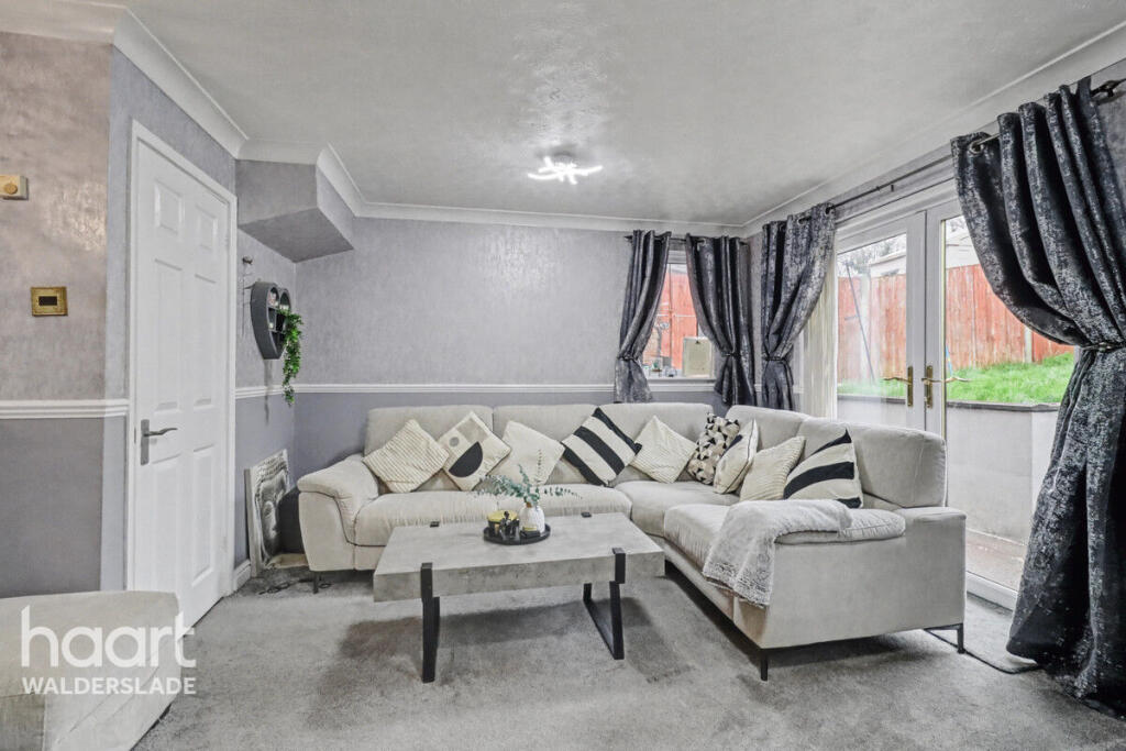 House in Chatham, Medway - View 3