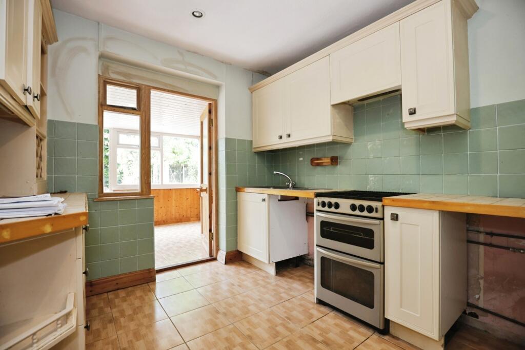House in Middleton Cheney, West Northamptonshire - View 2