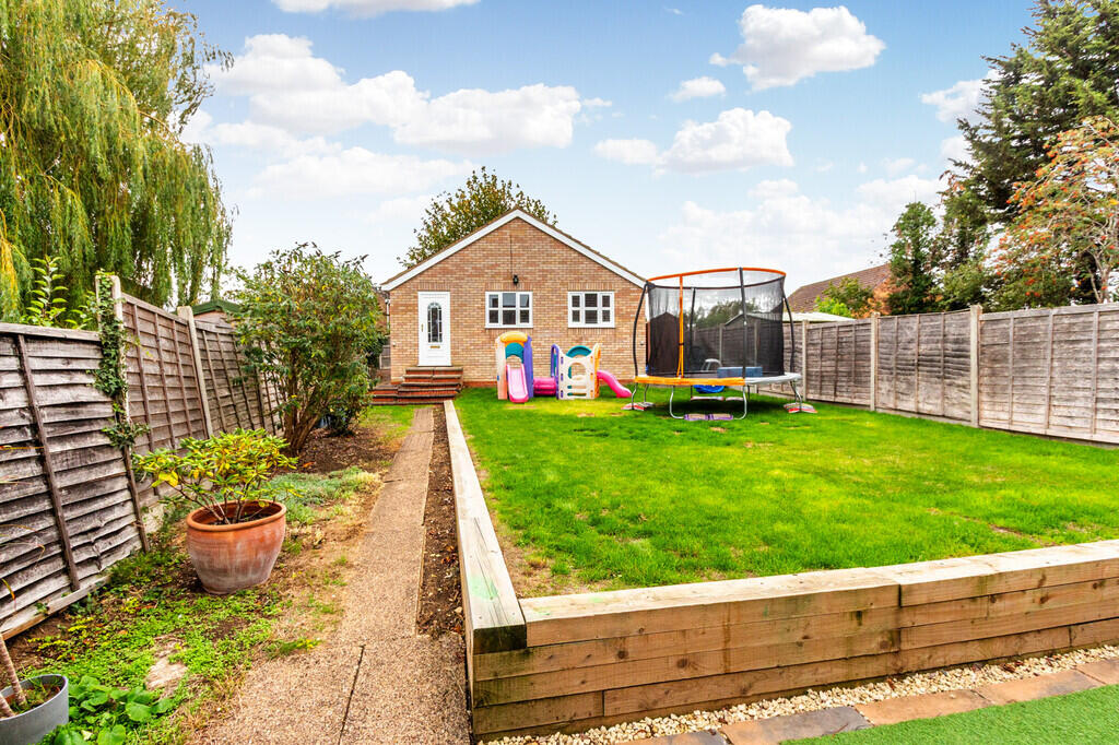 House in Northampton, Chelveston cum Caldecott - View 4
