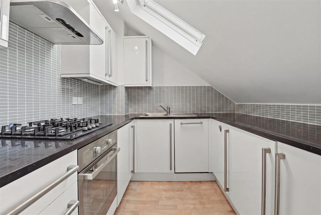 Belsize Crescent, Belsize Village, London, NW3 - More