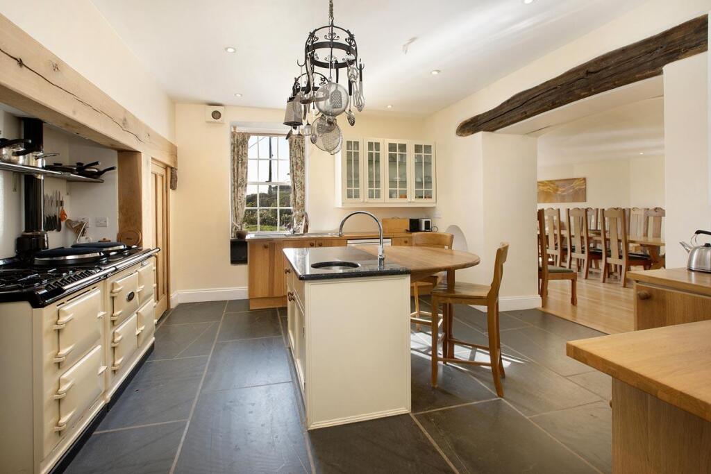 House in Plymouth - View 5