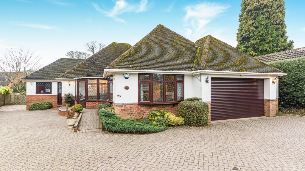 Main image of property: Hawkesford Close, Sutton Coldfield, B74 2TR