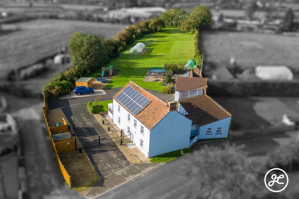 6-bed detached on Chedzoy Lane, Bridgwater, £699,000