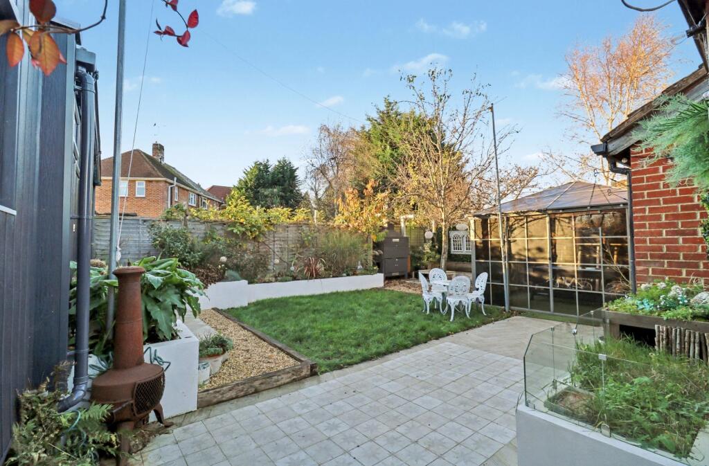 Ratcliffe Road, Hedge End, SO30 photo 4