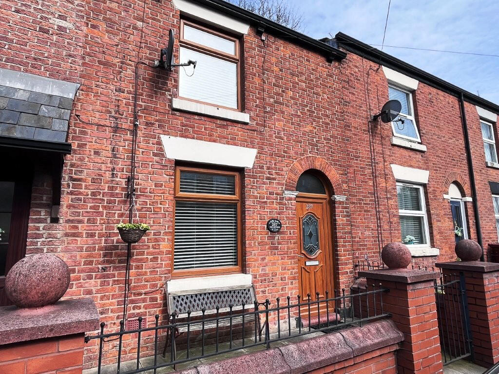 Main image of property: Droylsden Road, Newton Heath