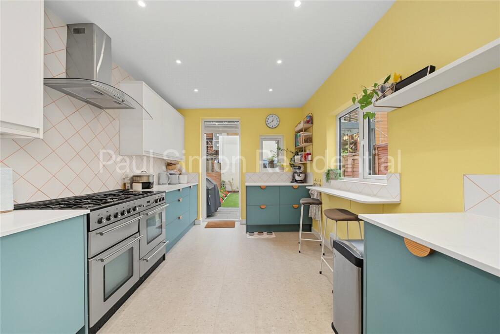 House in London - View 4