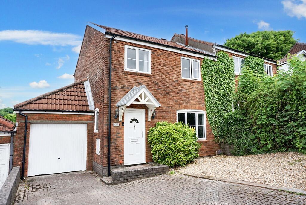 3-bed semi-detached on Cotswold Way, Risca, NP11, £215,000