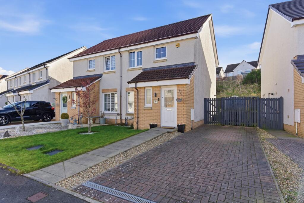 Main image of property: Canalside Drive, Reddingmuirhead, FK2