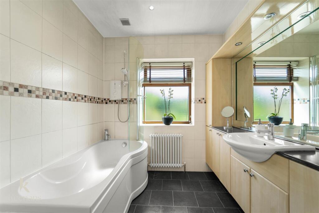 Burnley Road, Rossendale - More