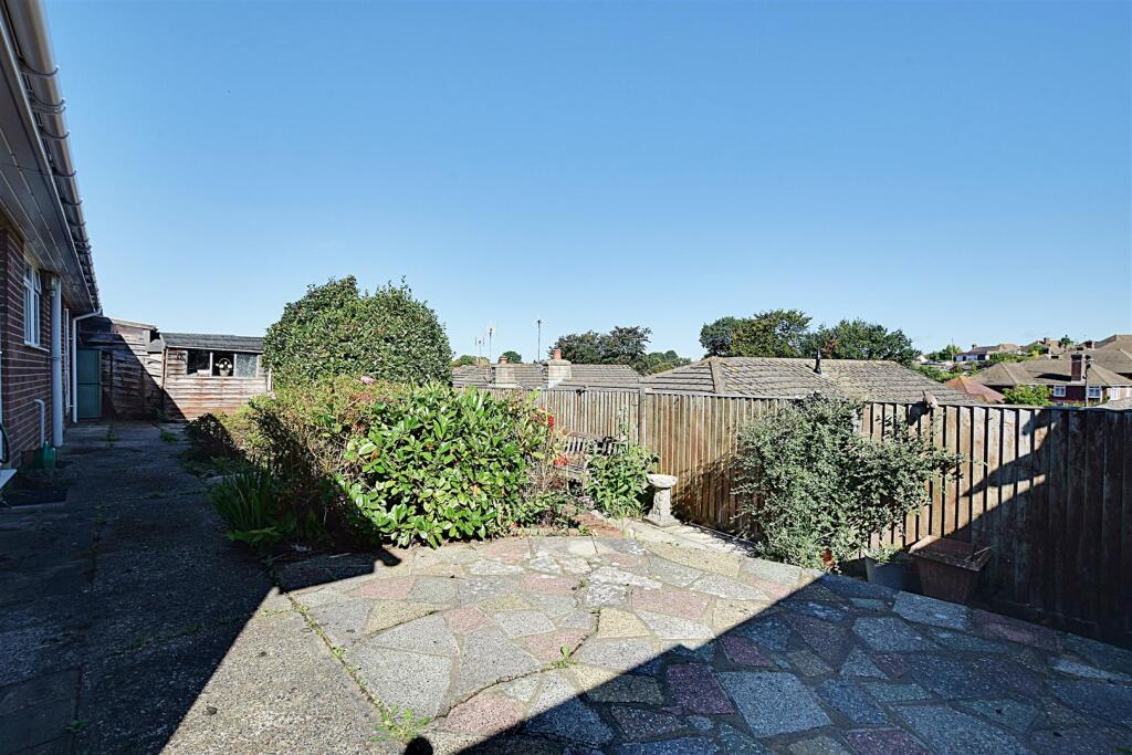 Lychgates Close, Bexhill-On-Sea photo 3