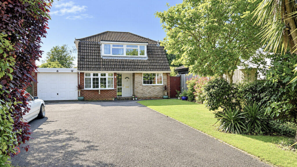 Main image of property: Fernhurst Close, Hayling Island