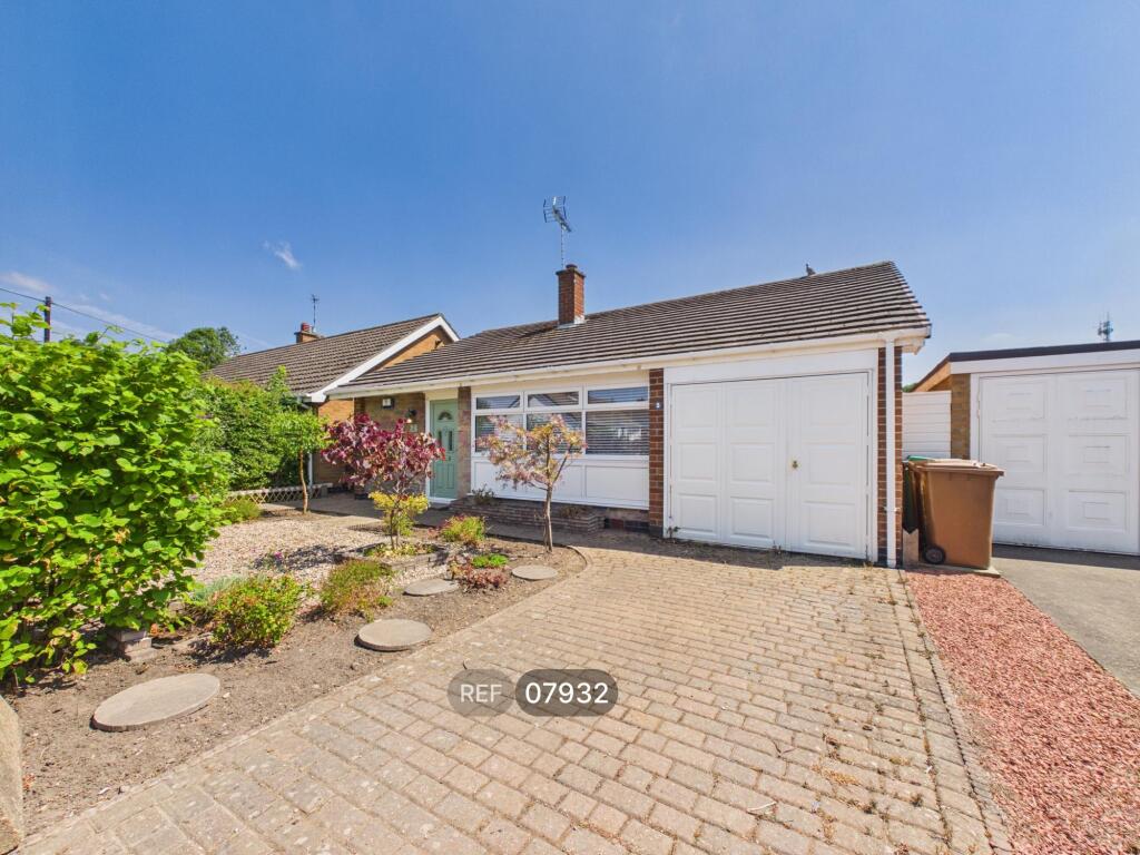 Main image of property: Springwood Gardens, Woodthorpe, Nottingham, NG5 4HE