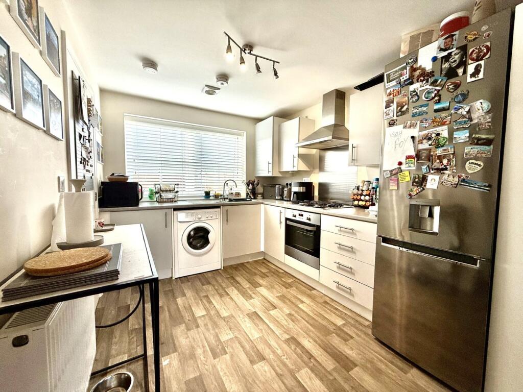 Cranwell Crescent, Eaton Leys, Milton Keynes, MK17 photo 3