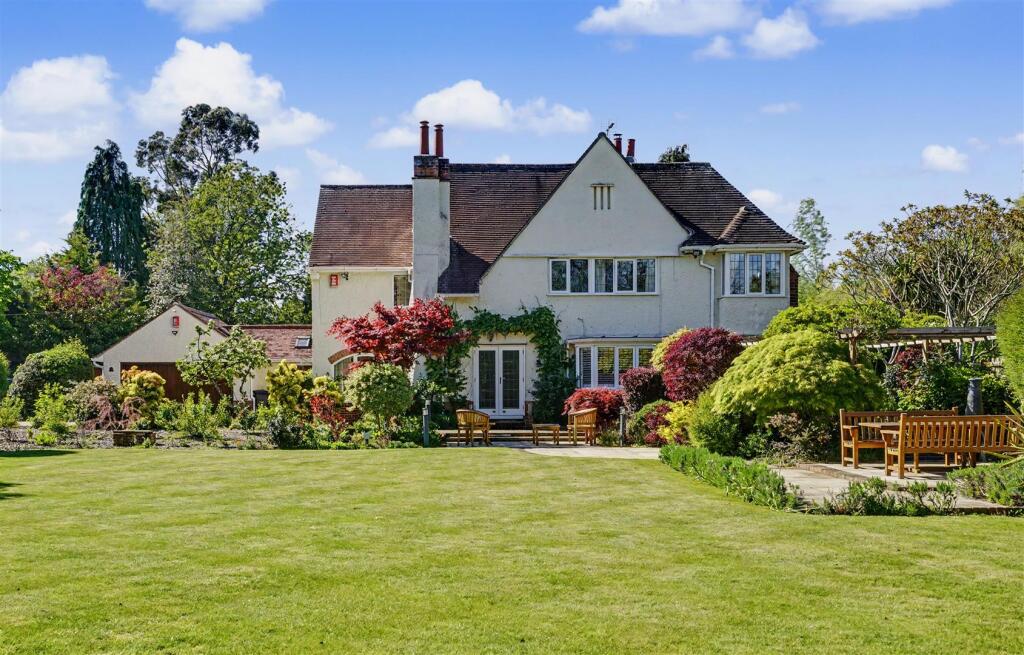 Main image of property: The Strand, Attenborough