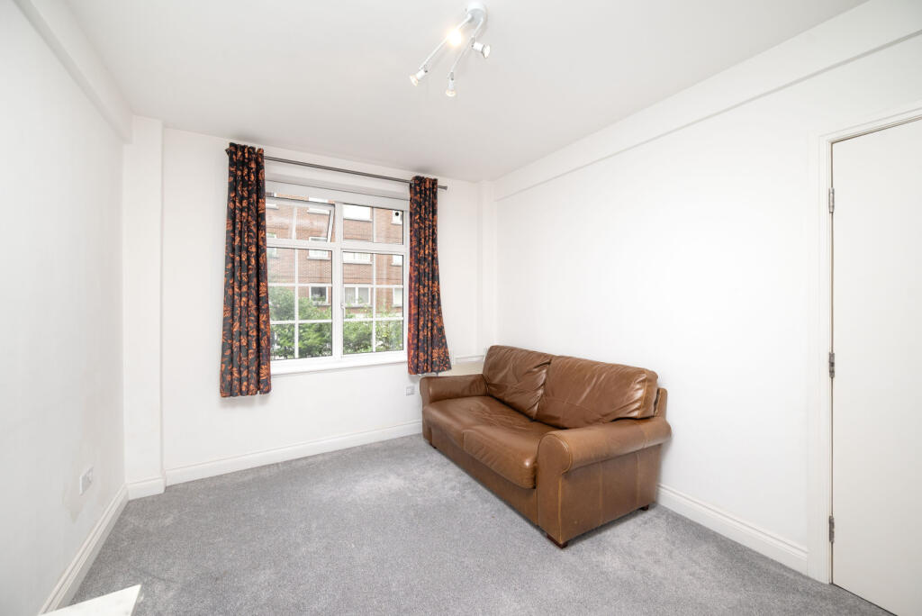 Apartment in London, City of Westminster - View 3