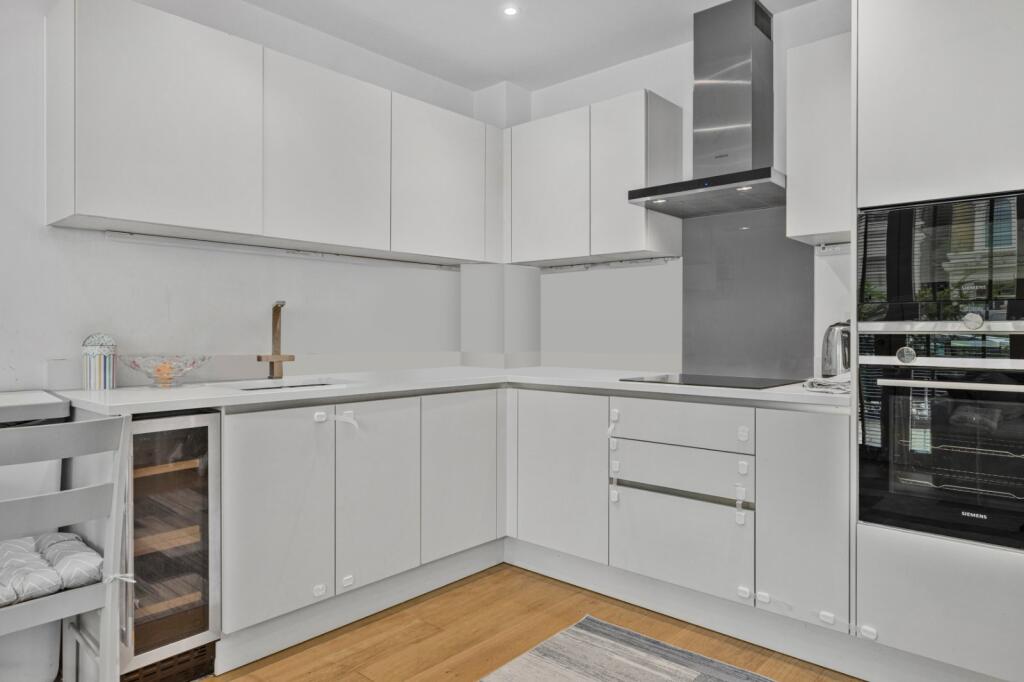Apartment in London, City of Westminster - View 5