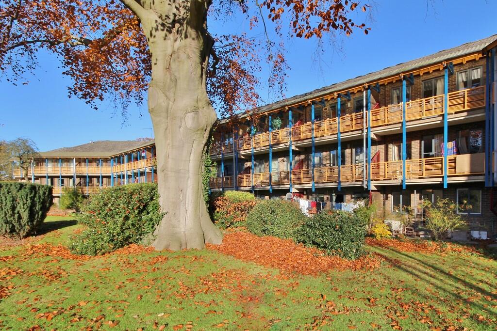 Main image of property: Queensway
