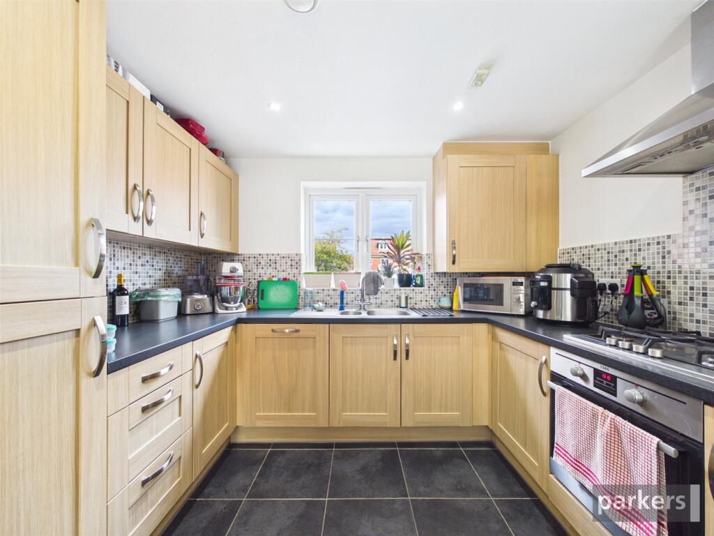 Apartment in Reading - View 4