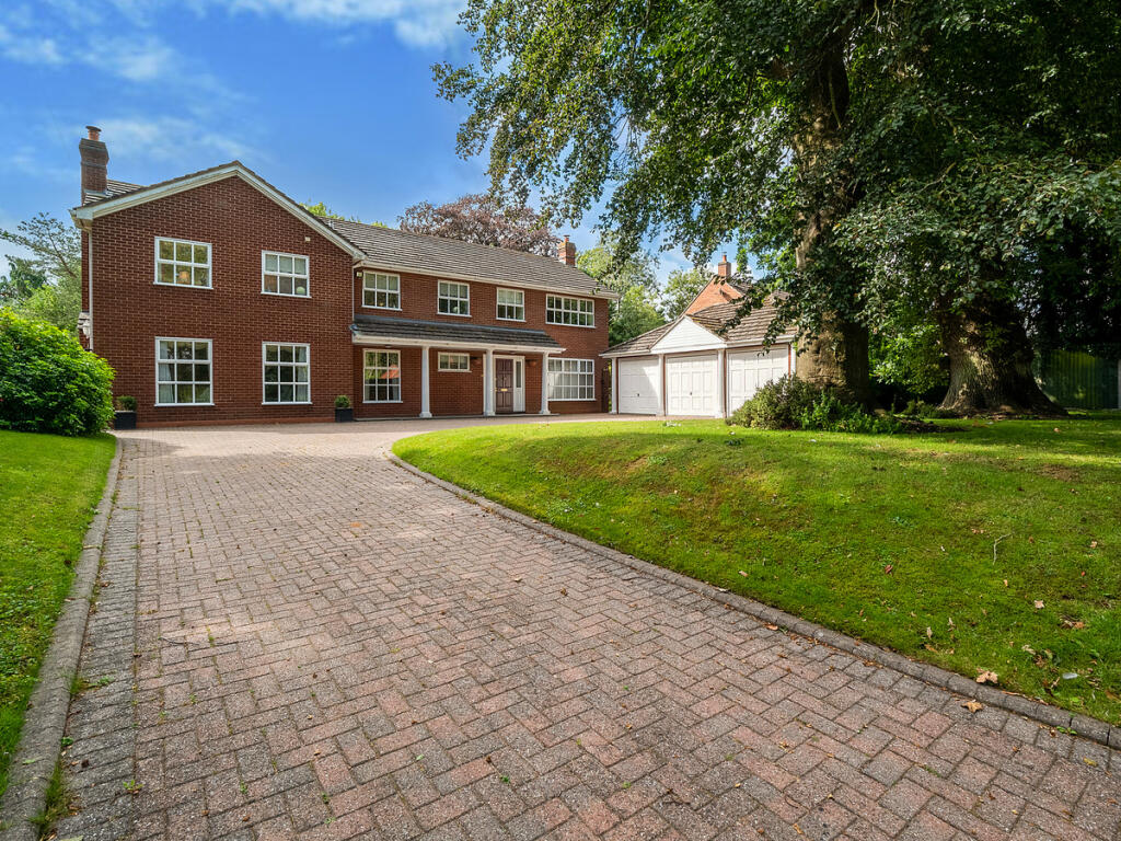Main image of property: Hall Lane, Harbury Warwickshire, CV33 9HG