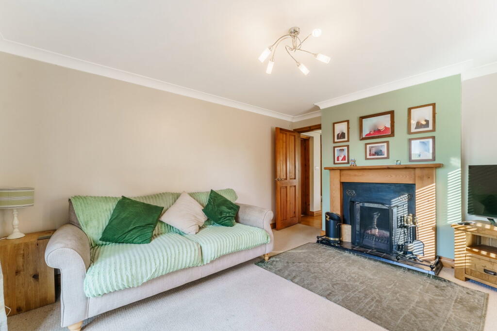 House in Doncaster - View 4