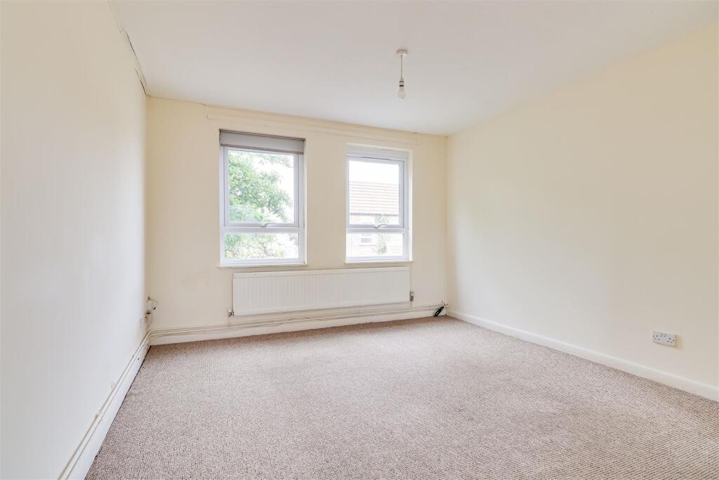 Apartment in Cambridge - View 5