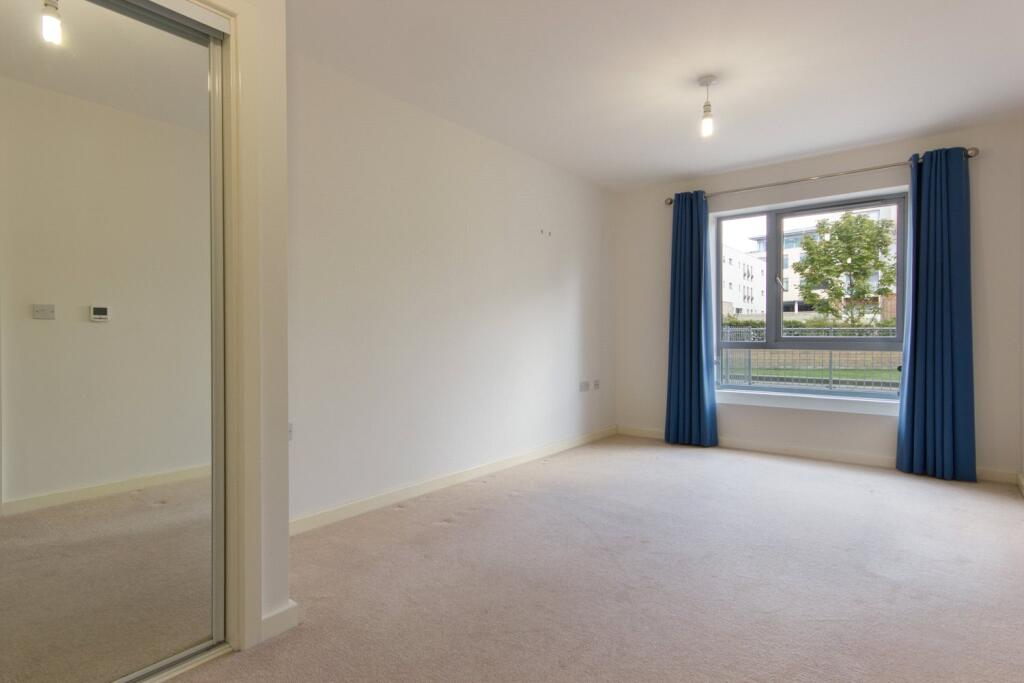 Apartment in Cambridge - View 5