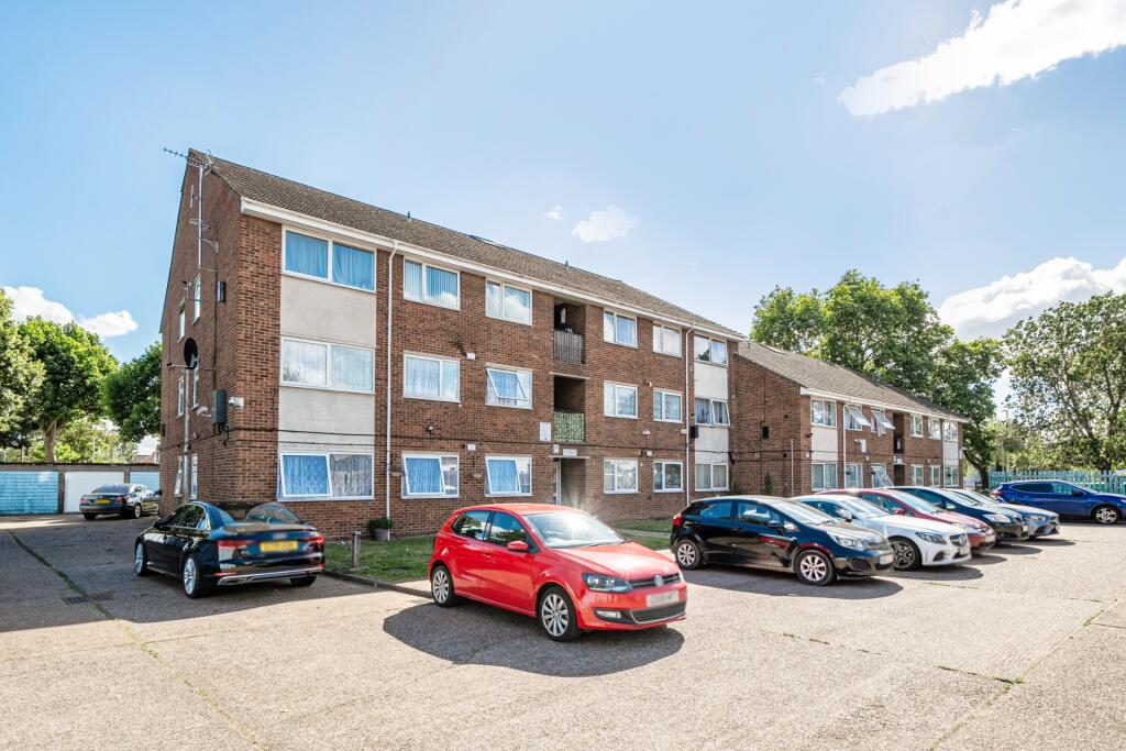 Main image of property: old station road, hayes, UB3
