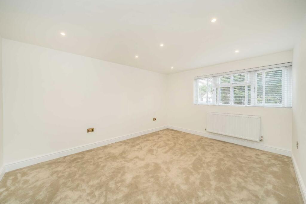 House in London - View 5