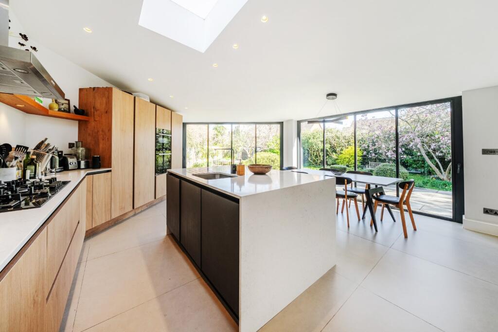 Main image of property: St. Julian's Close, Streatham Common, London, SW16