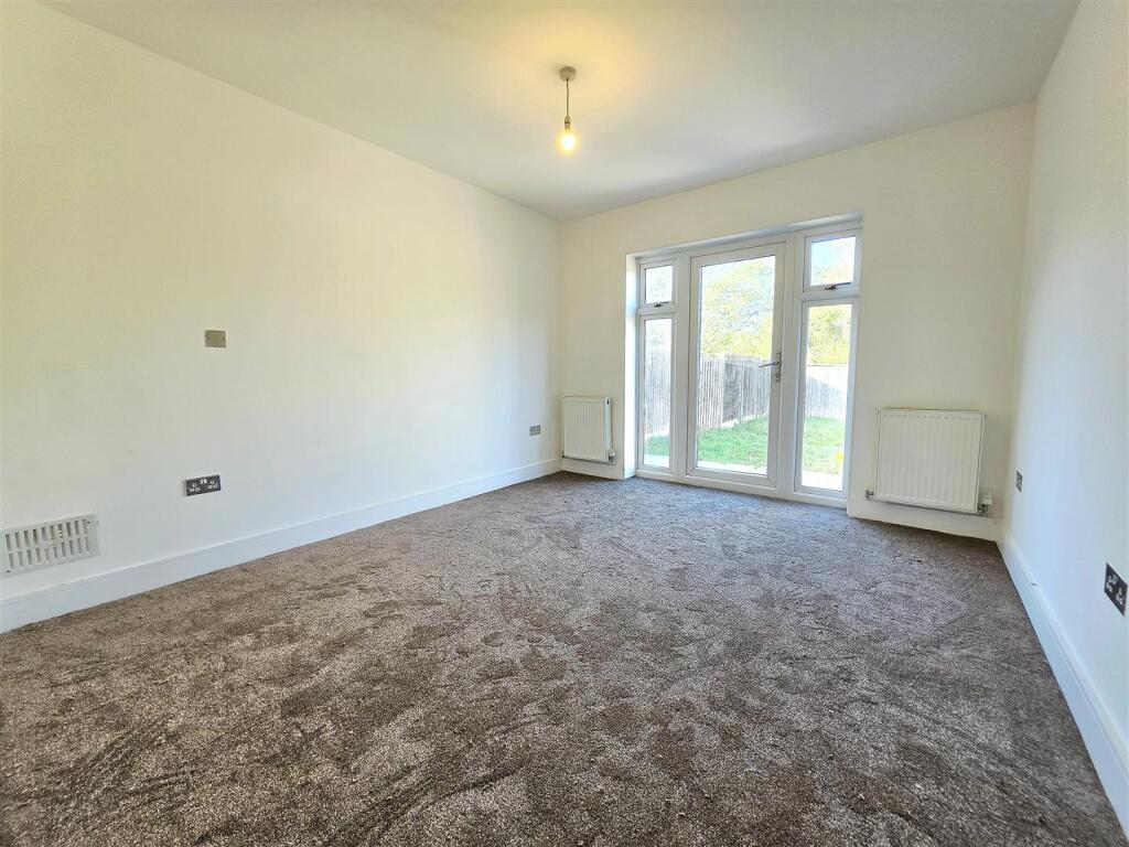 Apartment in Harrow - View 4