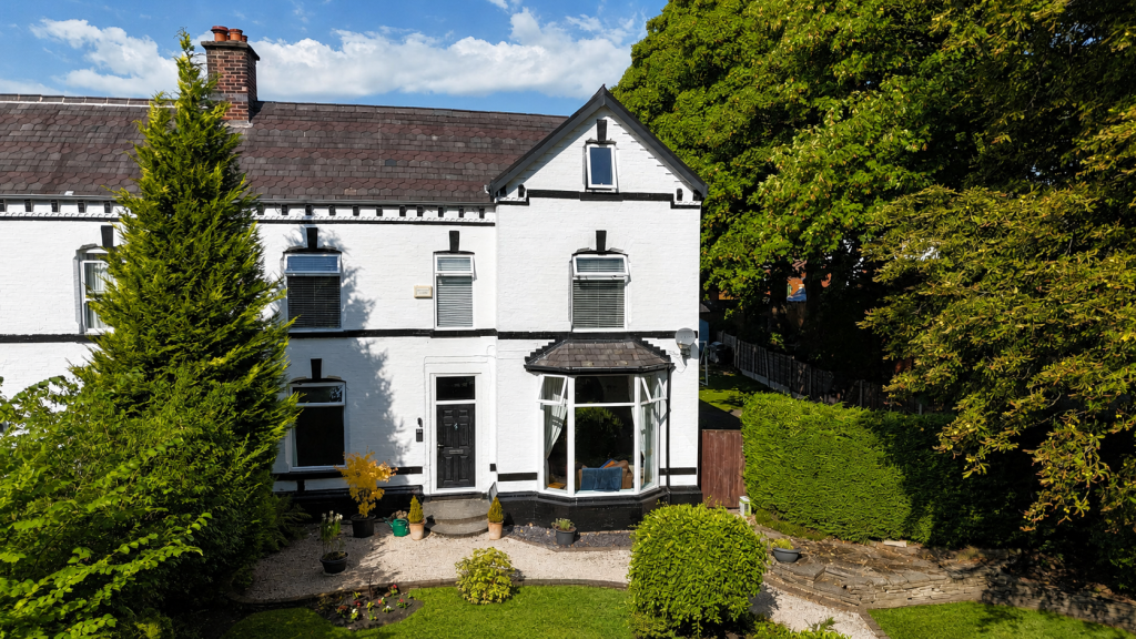 11 Ivy Bank Road, Sharples, Bolton. BL1 7EQ