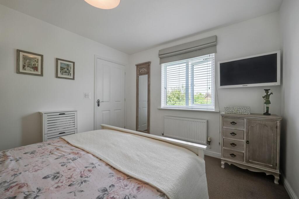 Brick Kiln Way, Bedworth, CV12 photo 4