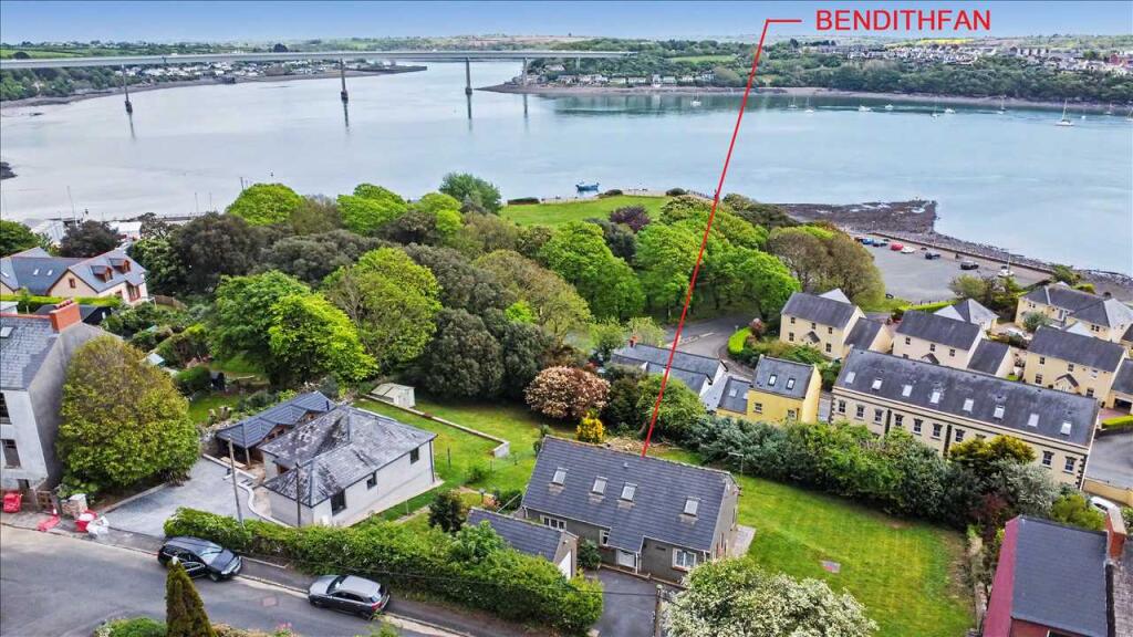 4-bed detached on Bendithfan, £325,000