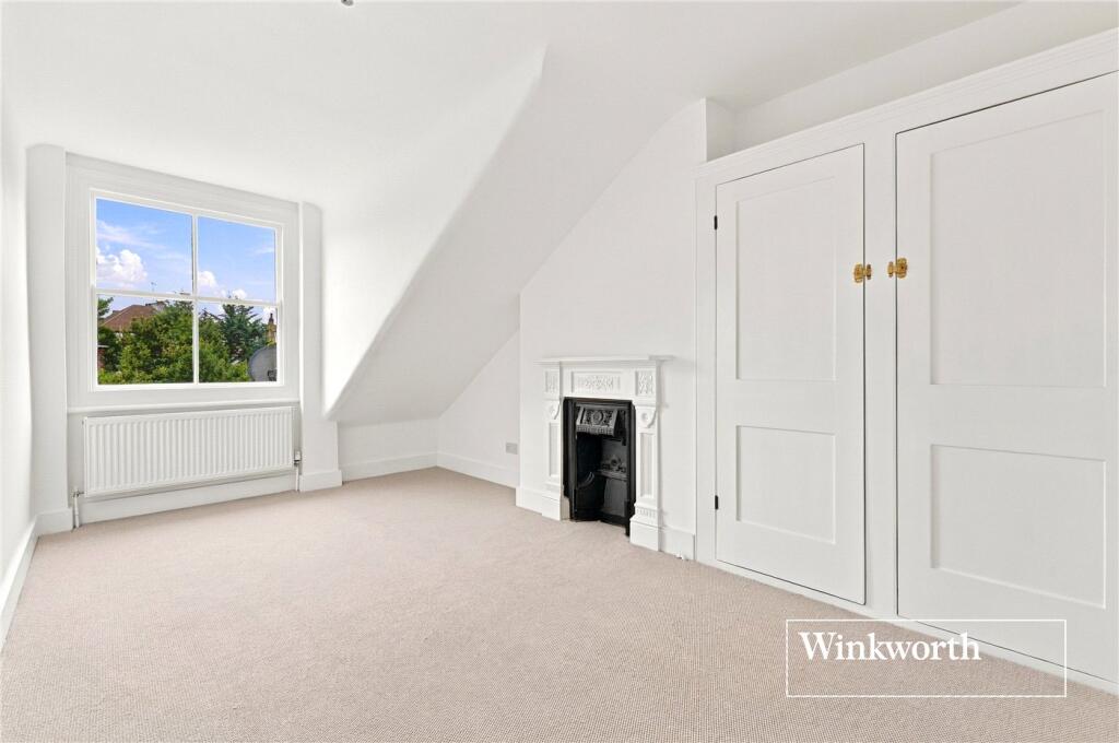 Apartment in London - View 5