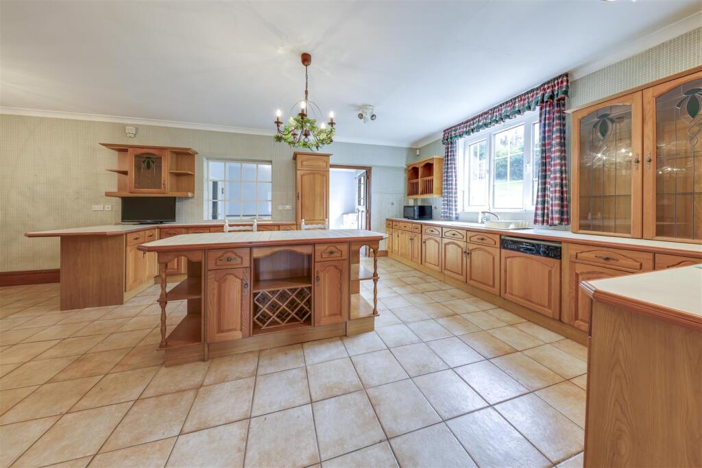 Additional image 16 of Burnley Road, Loveclough, Rossendale - Over 10,000sqft of Accommodation