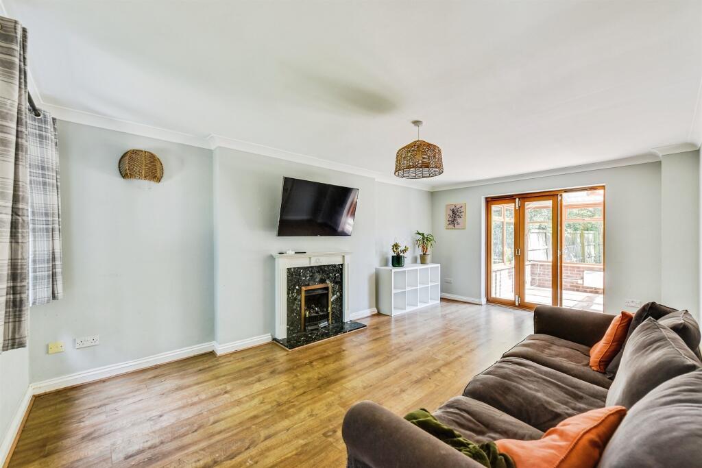 House in South Oxfordshire, Watlington - More